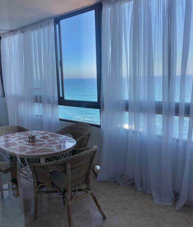 Apartamento con vistas frontales al mar - 2