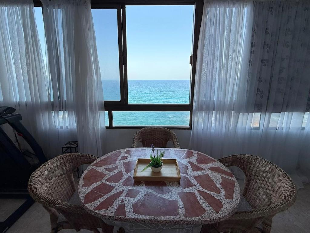 Apartamento con vistas frontales al mar - 5