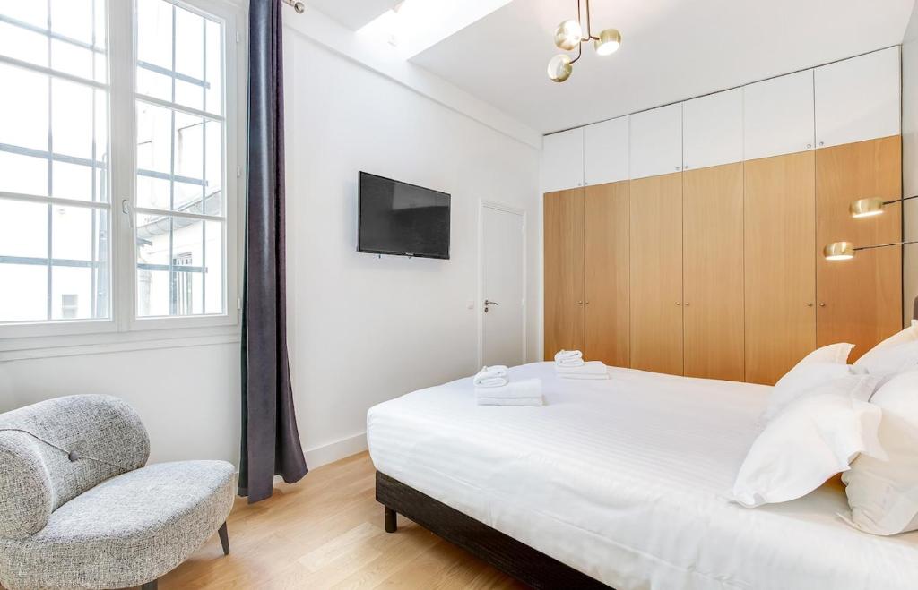 Pick A Flat's Apartment in Le Marais - Rue Saint Apoline - 3
