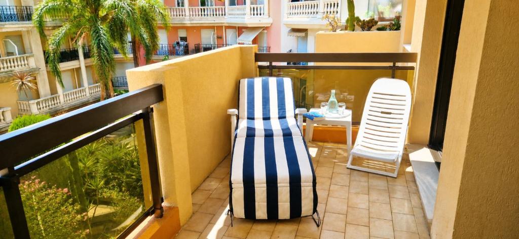 Appartement VUE MER Exceptionnelle PARKING Privé Menton Centre CLIM mobile - 5