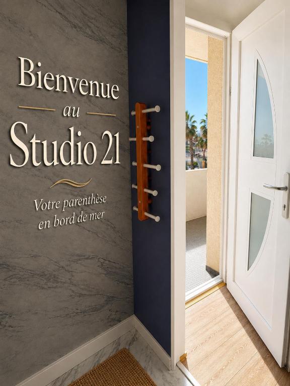Signature Studio 21 les pieds dans l'eau - 1