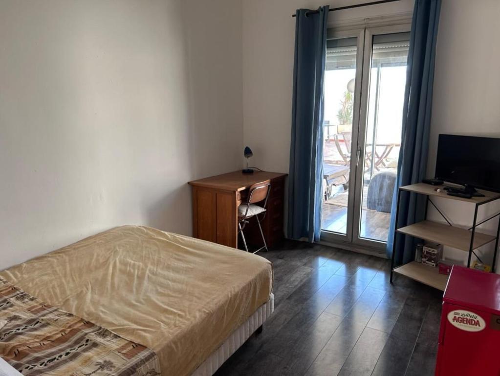 1950s designer apartment with terrace - 4