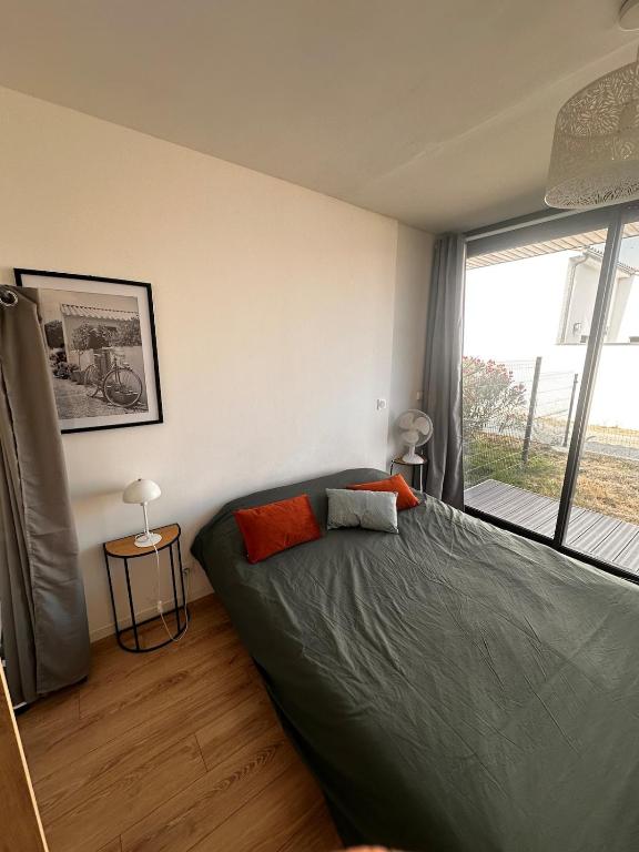 Appartement climatisé avec terrasse et parking - 2