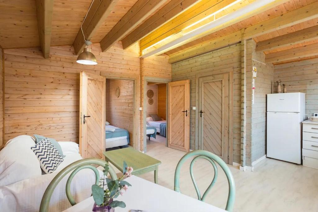 Amelie - casita con terraza, y acceso a playa semivirgen - 1