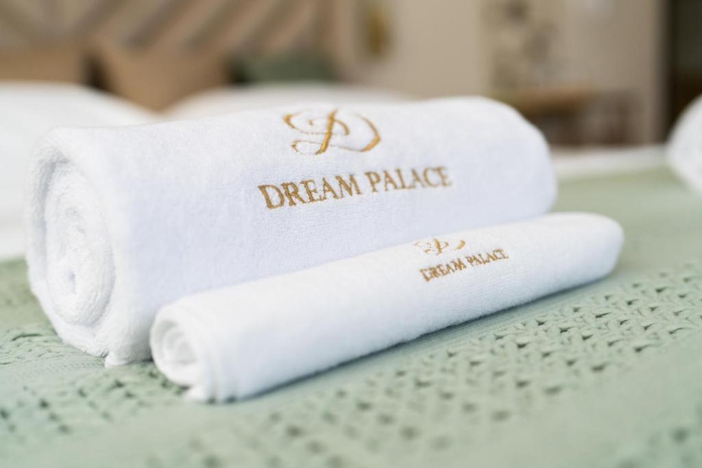 Dream Palace 2 - 3