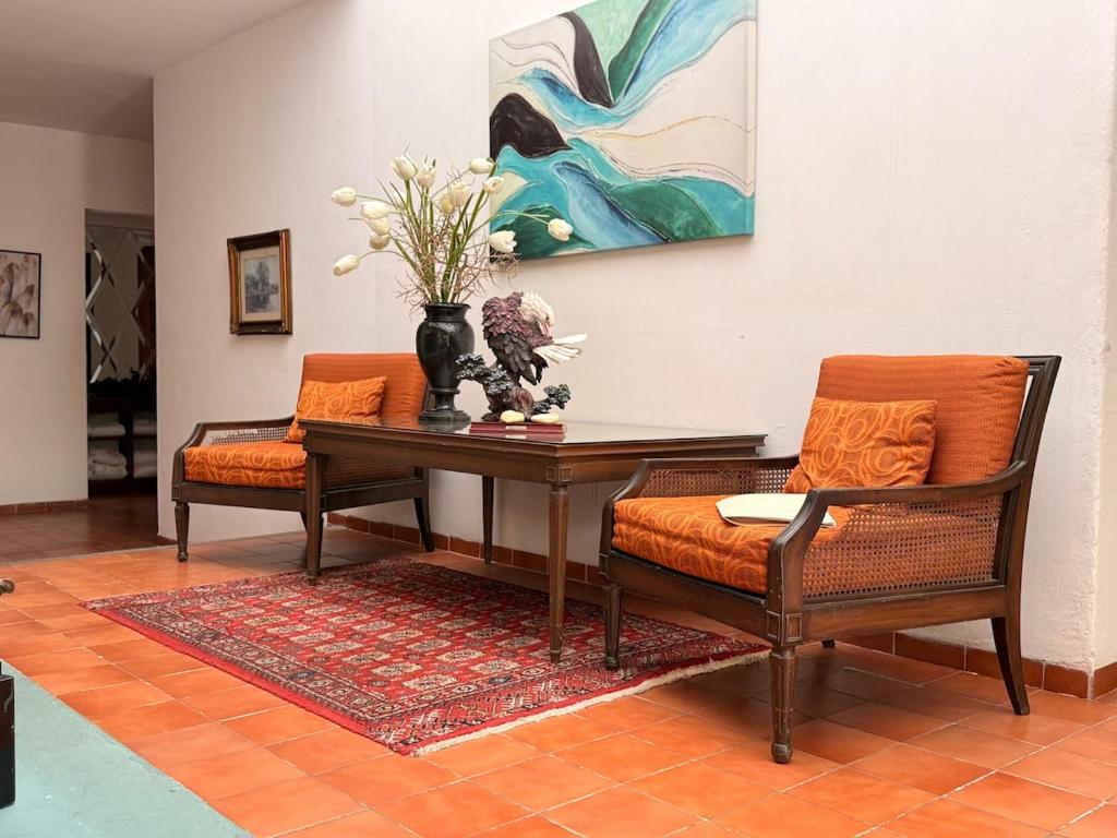 5 bedrooms, ground floor, heated pool, Golden Zone - 5
