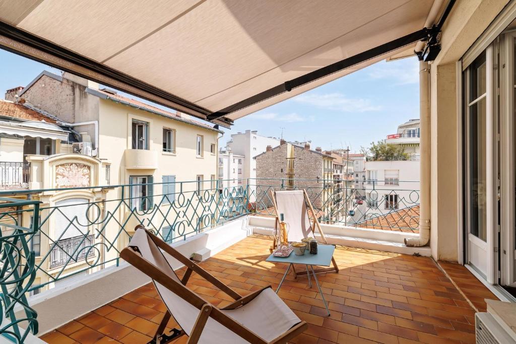 Cosy Rooftop with Terrace - Happy Rentals - 1