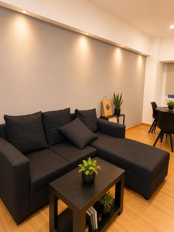 Two-bedroom apartment with security and elevator - 2