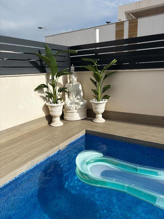 Luxury Villa with Large Terraces and Pool - 4