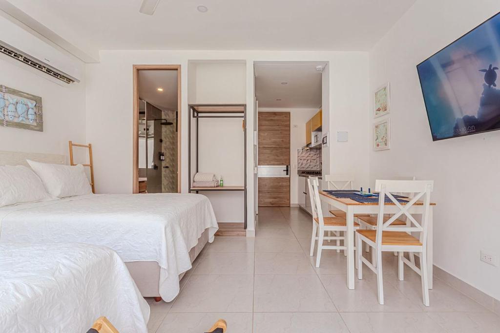 Apto Moderno con Balcon Vista al Mar y Piscina - 1