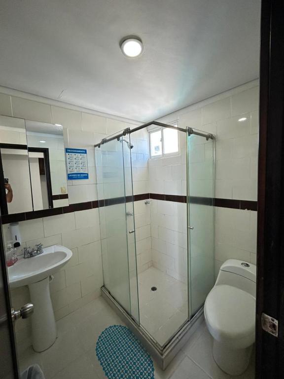 Cómodo y espacioso apartamento en el rodadero 1006 - 3