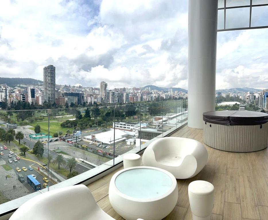 Cristal Home Apartment with a pool - 3