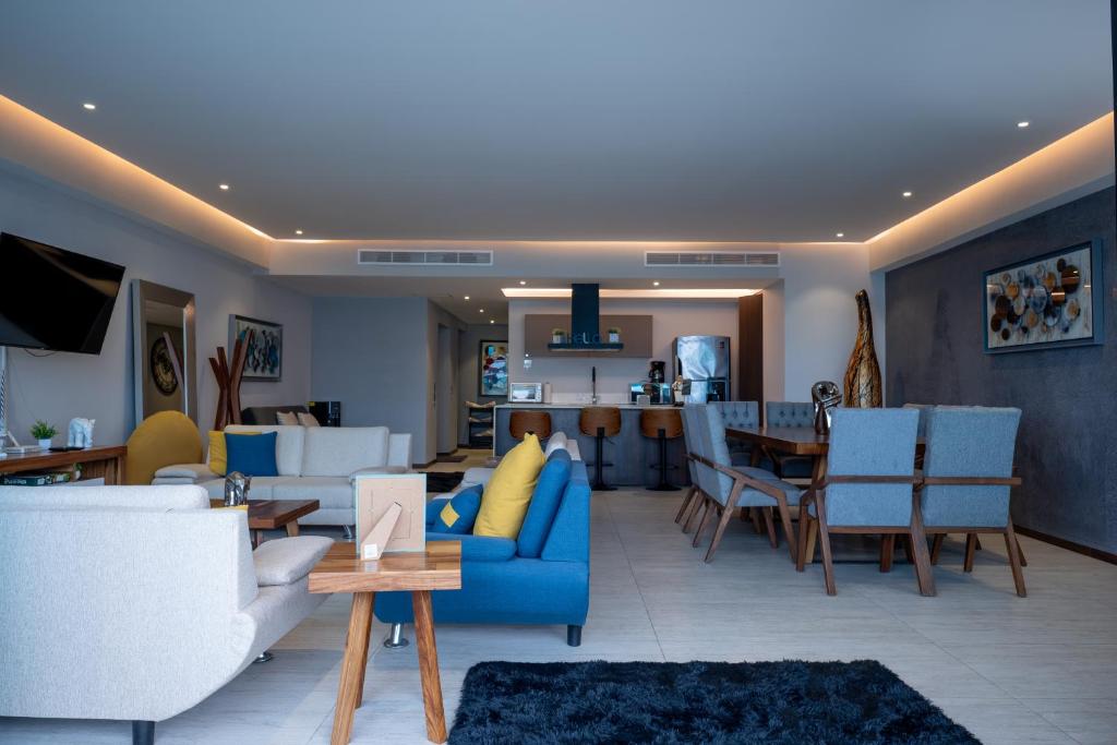 Oceanfront Condo in Bucerías with Two Ocean-View Terraces - Narval Norte - 2