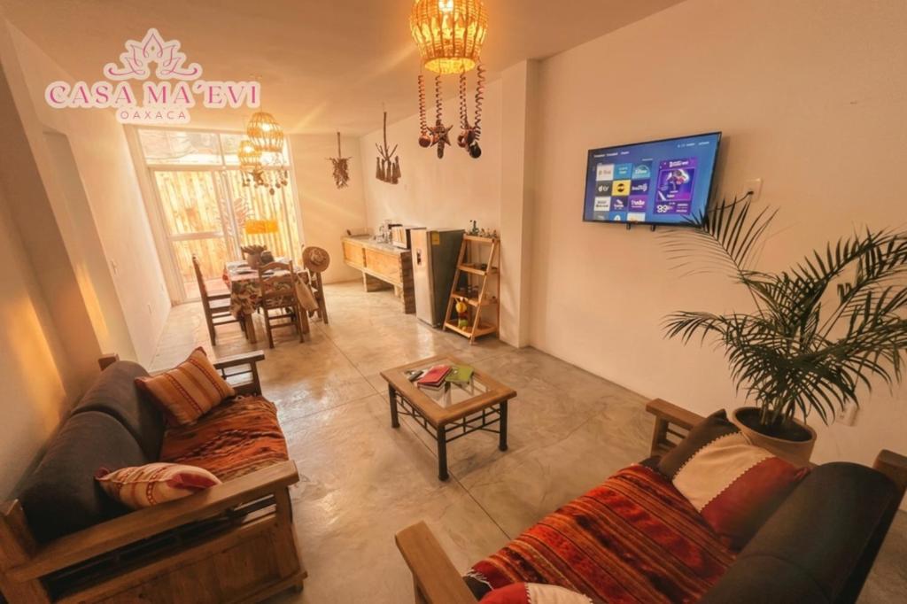 comfortable, spacious, central with a pool and terrace - 5