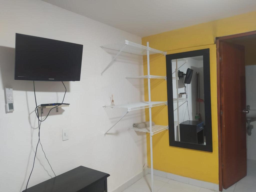 hostal alison - 4