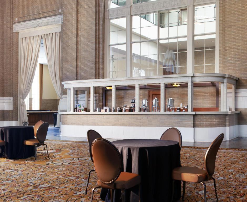 Bar/lounge