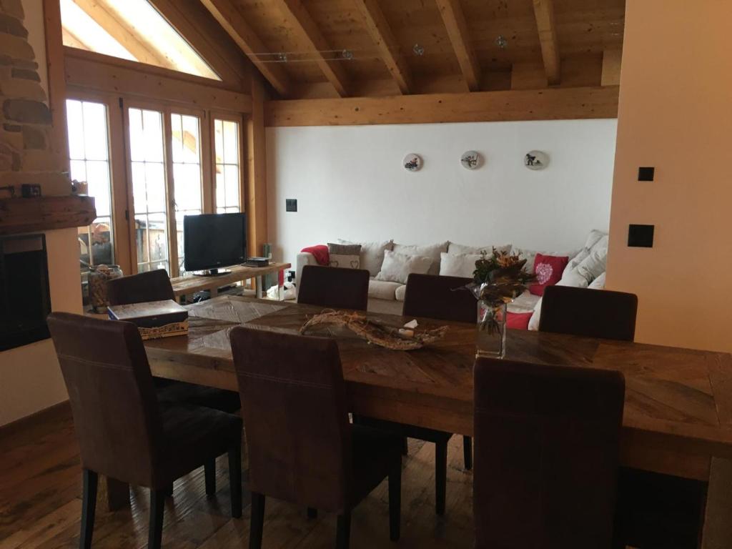 Charming chalet, heart of village - 4