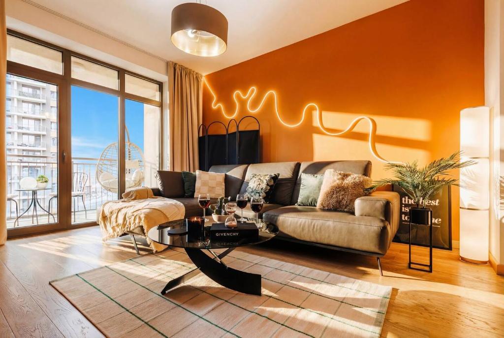 BW Aurora Prime PS4 Free Parking and Terrace - 1