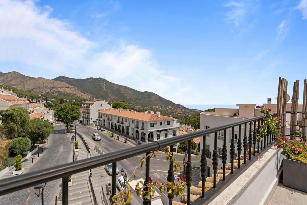 Suite 414 Modern Living, Big Terrace & Sea Views - 4