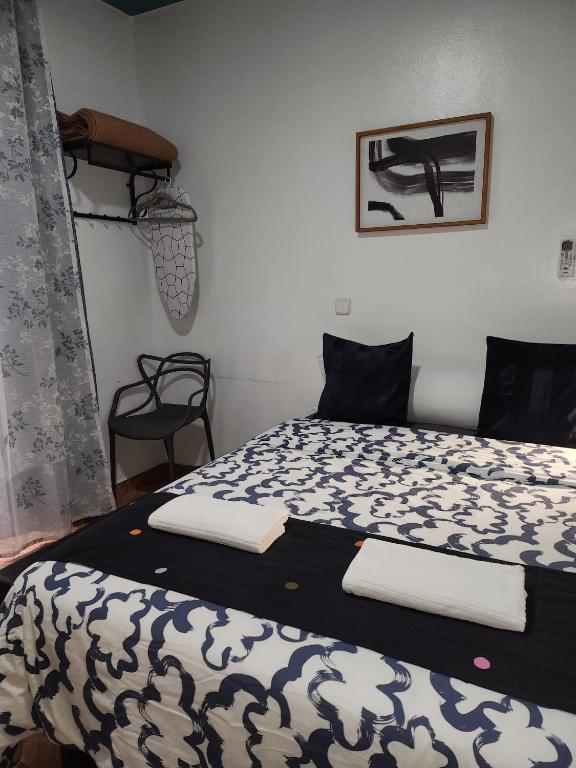CH Catrachos Rooms - 1
