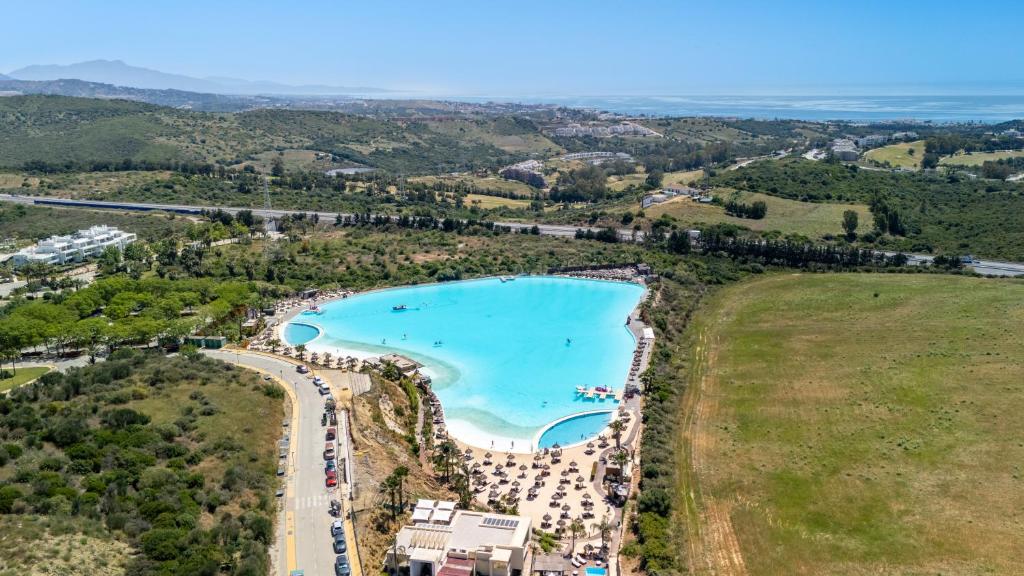Alcazaba Lagoon Apartment - 4