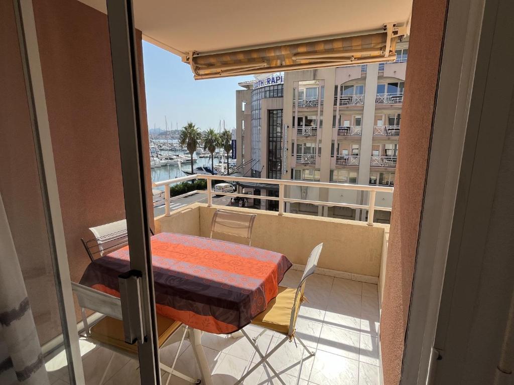 Port Frejus, Rives Latines, T2 vue port 40m2 - 5