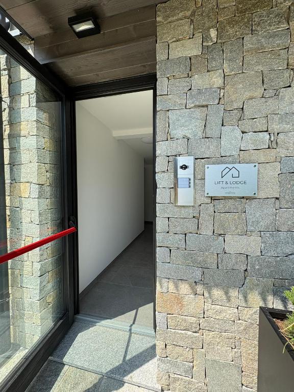 Lift and Lodge Apartments - 1
