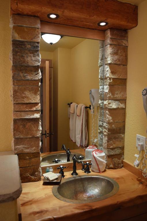 Niwot Inn & Spa photo