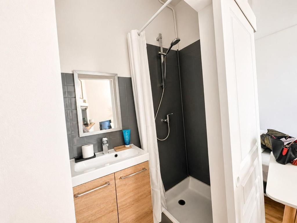 Renovated & Stylish Studio in Old town - 3