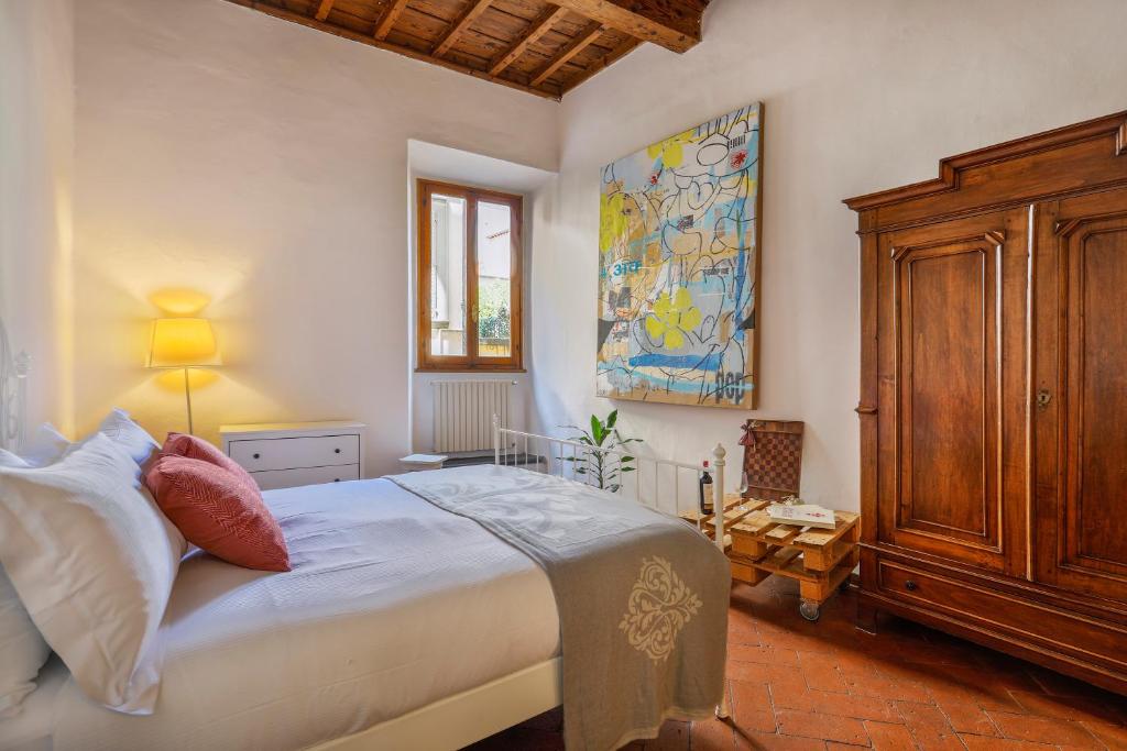 Via Maggio 10 Historic 1 Bedroom in Oltrarno - 2