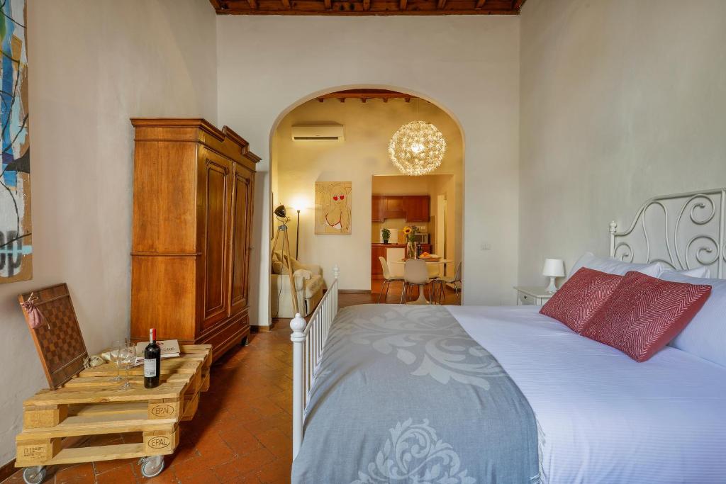 Via Maggio 10 Historic 1 Bedroom in Oltrarno - 3