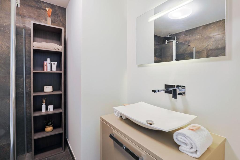 Upstays 1 bedroom apartment 40m2 terrace AC - 4