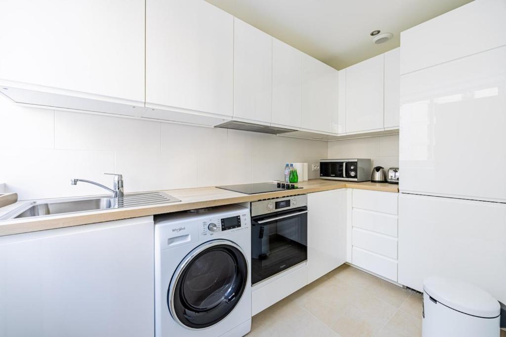Mobility lease - Paris 16 - 2 rooms - 2