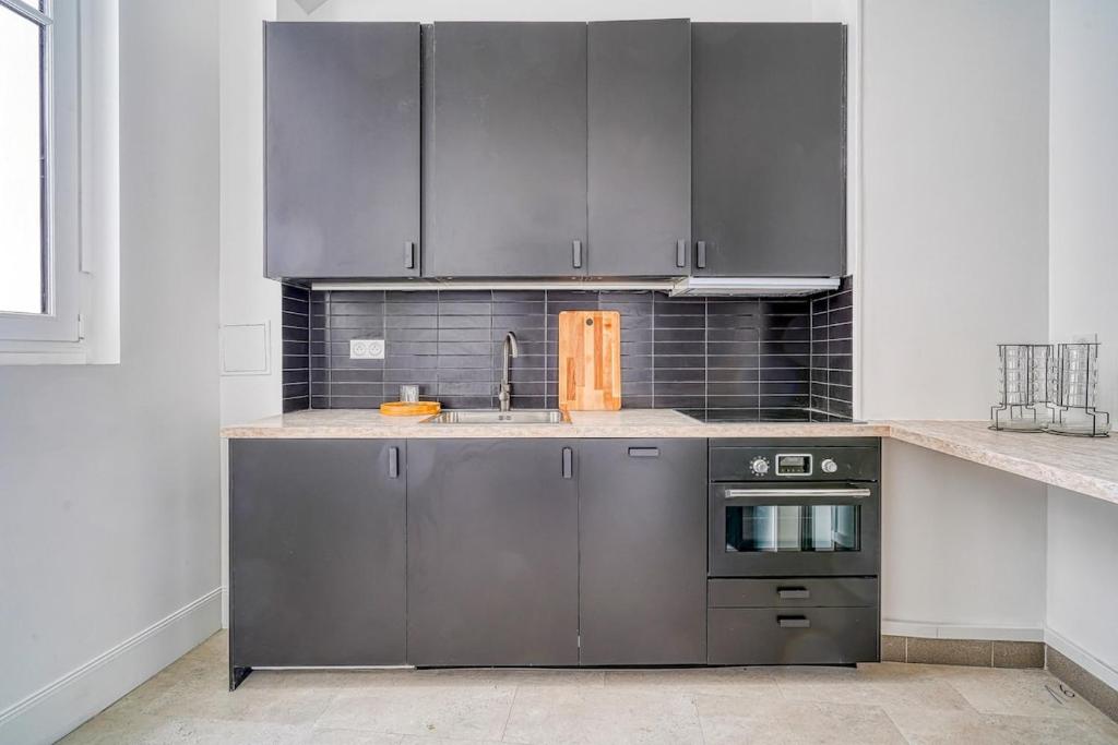 Charm and standing with 2 bedrooms close to Trocadéro - 4