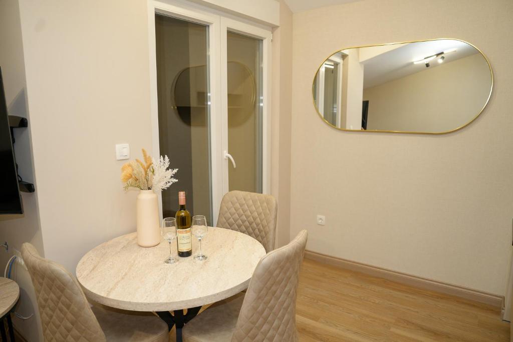 Comfort Stay Apartment - 5