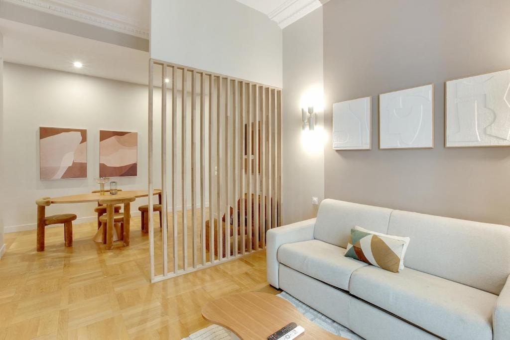 Parisian Elegance & Comfort for 4 people - 5