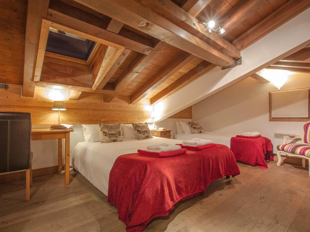 Chalet Belvedere Cosy 6 Bedroom Chalet in Tignes - 2