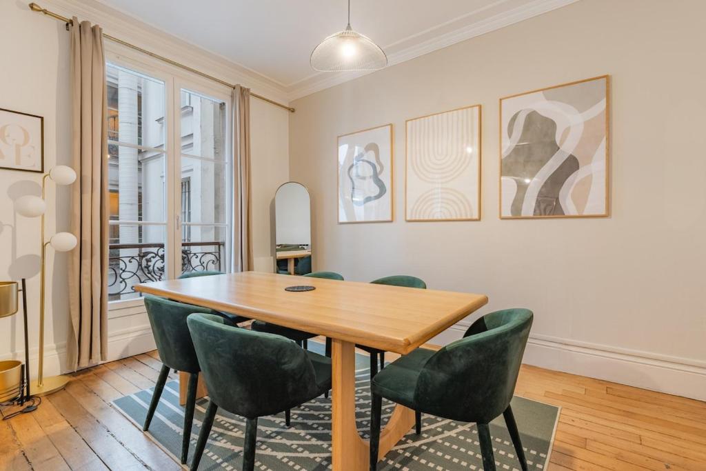 Chic & Centra 2 Bedrooms in the Heart of Le Marais - 2