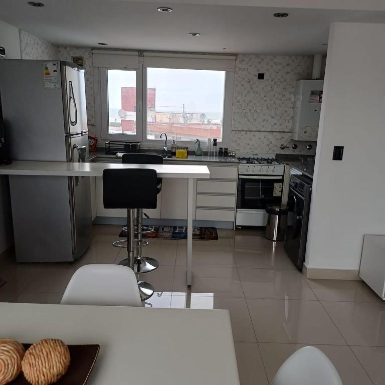 Departamento 3 amb con vista al mar en Punta Mogotes - 4