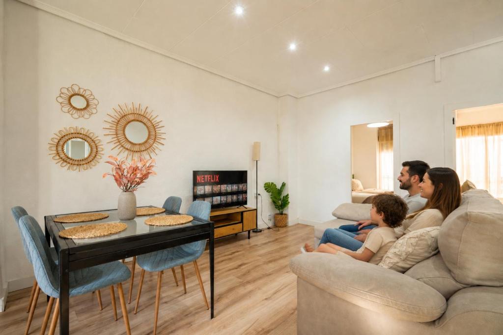 Apartamento de 2 habitaciones con terraza en el centro de Valencia - 3