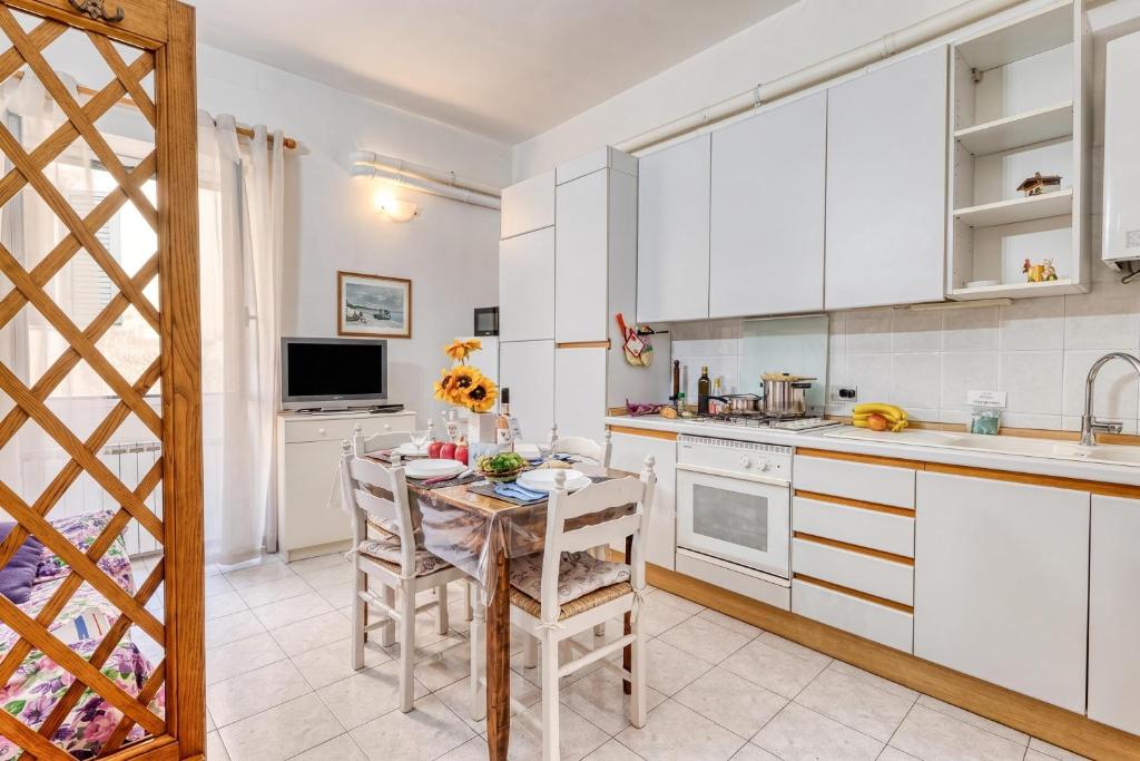 Casa Lilly Sanremo La Pigna Old Town Hideaway - Happy Rentals - 4