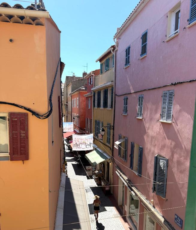 L'échappée des Rues Piétonnes Port & Plages à pied - 2