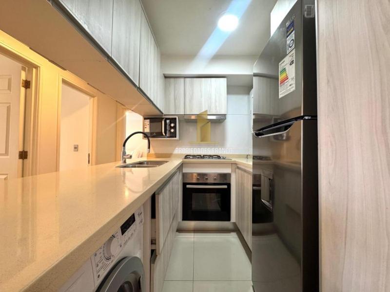 Arriendo Hermoso departamento con vista al Mar, entretenciones, sala de pool y piscina - 3