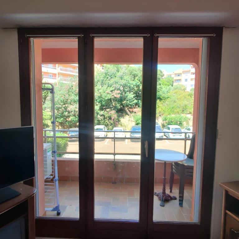 Sainte-Maxime appartement climatisé proche plage et centre-ville - 4