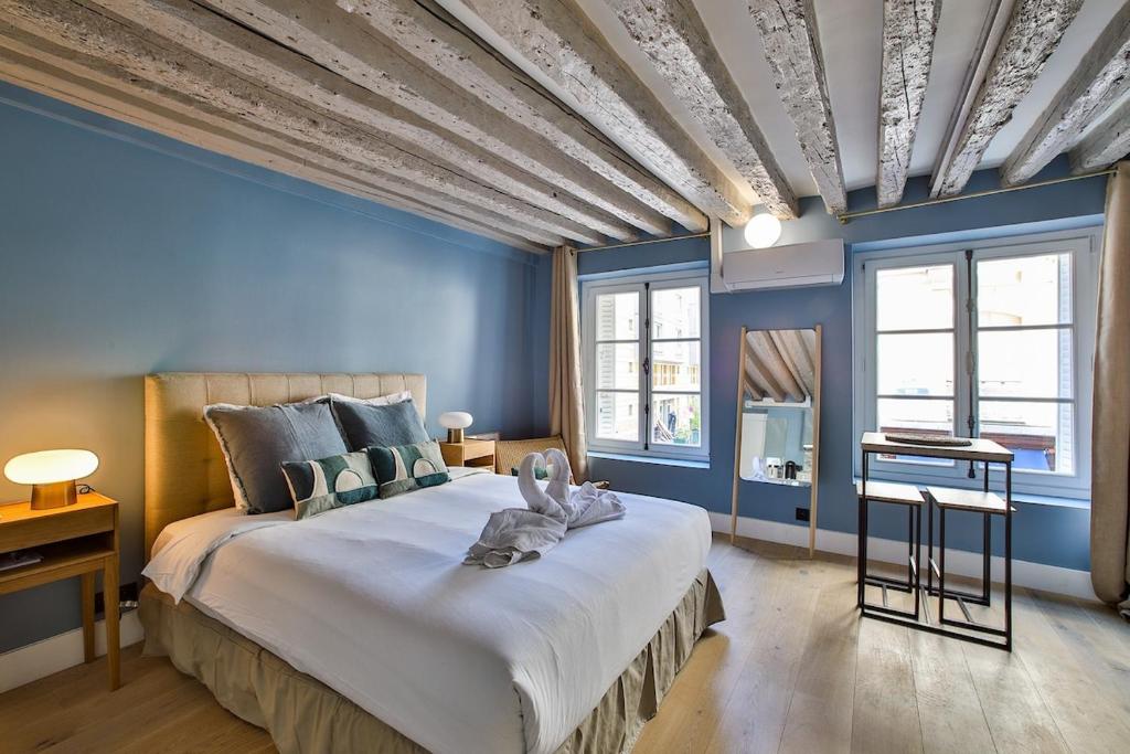 Beautiful Apartment in the Marais District - 1