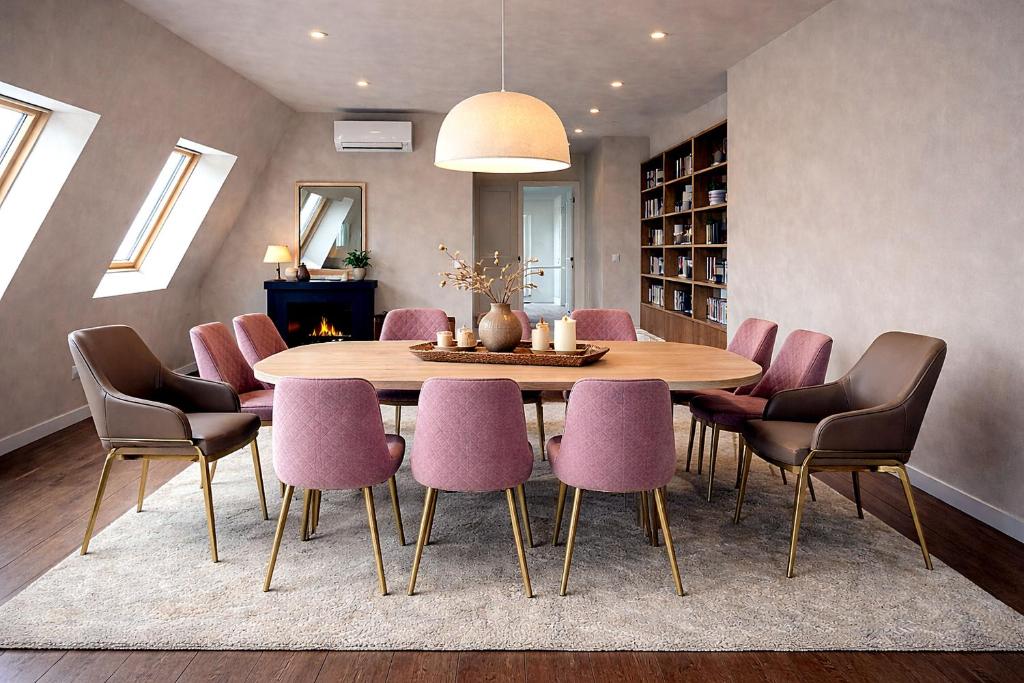 PLAZA GEORGE V - CHAMPS-ELYSEES - 190m2 - 4 Bedrooms - Air Conditioning - 2