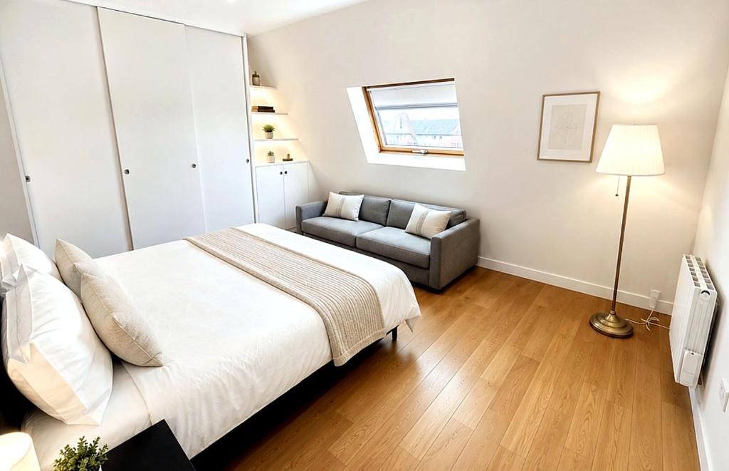 PLAZA GEORGE V - CHAMPS-ELYSEES - 190m2 - 4 Bedrooms - Air Conditioning - 5