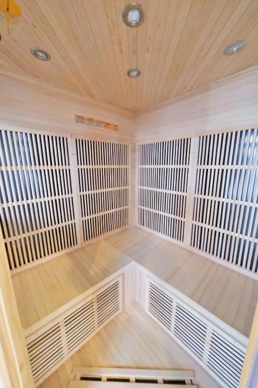 Reims City SPA - Jacuzzi - Sauna - Air conditioning - 4