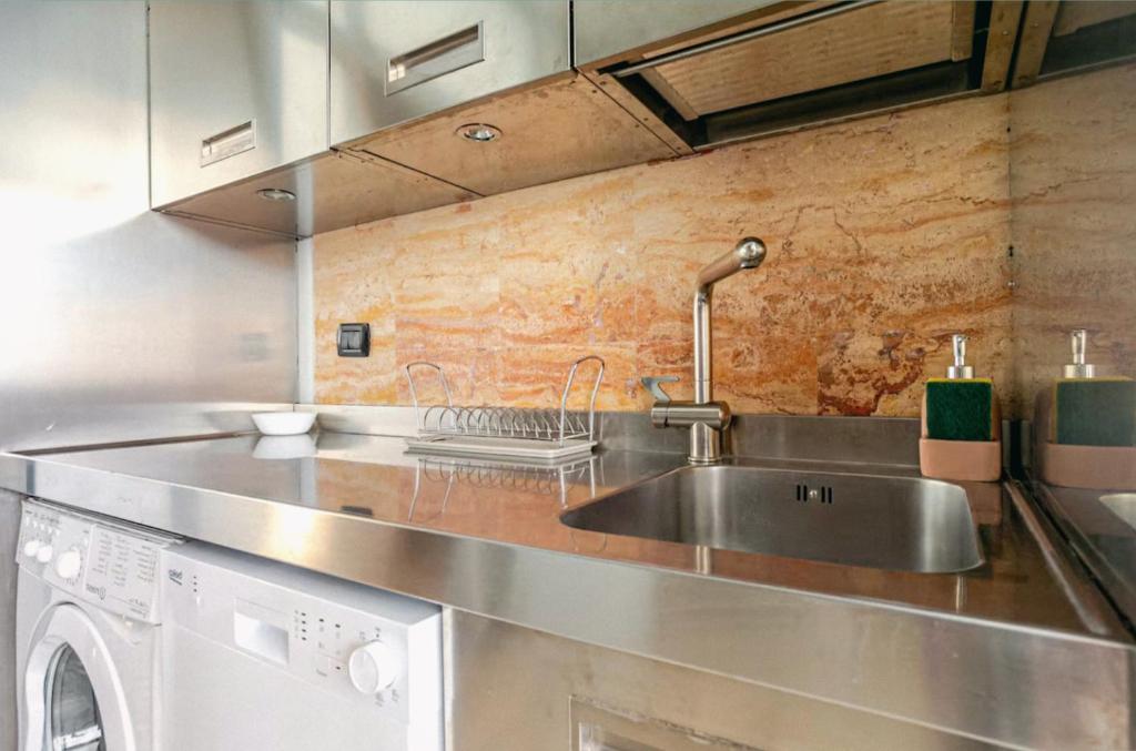 Modern Parisian Home near La Muette - 4
