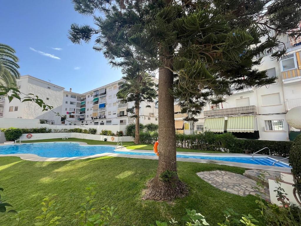 Apartment with Pool & Parking in Nerja Centre - 2